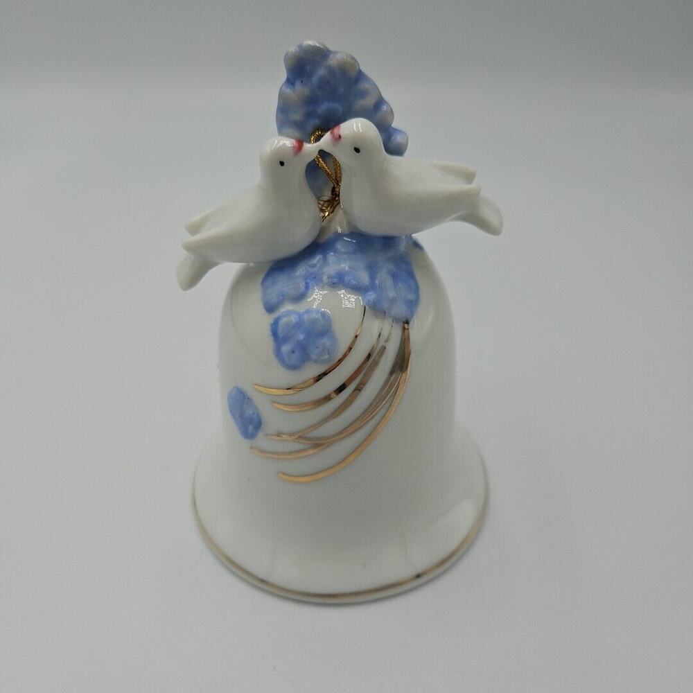 Vintage Collectible Porcelain Bell w/White Doves‎ 4.5" Tall Gold Accents